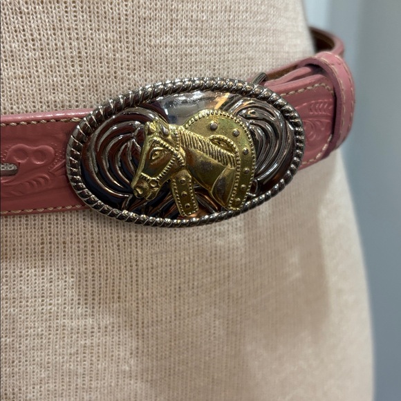 Nocona pink genuine leather western cowgirl belt with horse silver/gold buckle - Picture 2 of 7